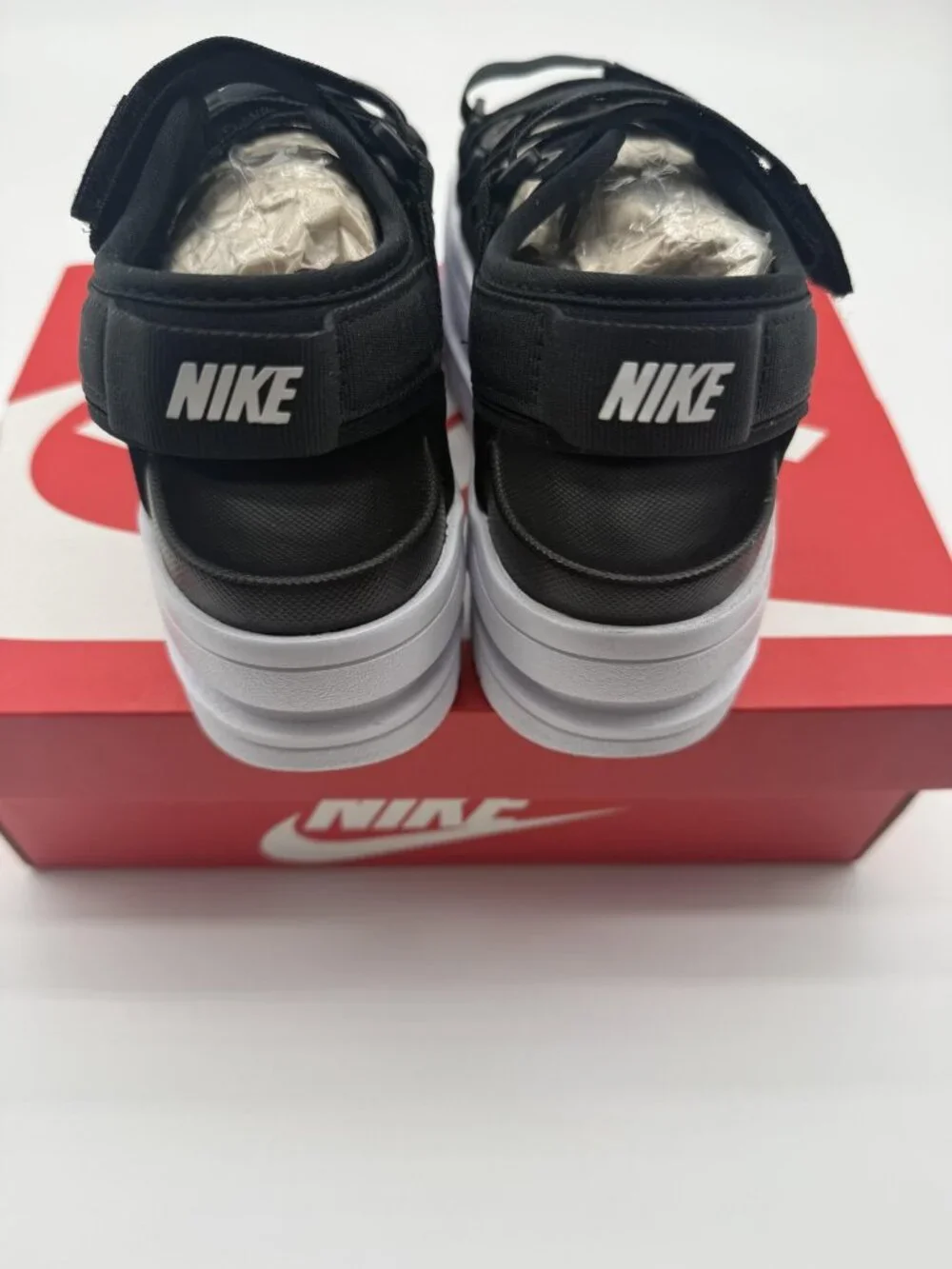 New Nike Icon Classic Sandal Women's Size 6 Black White Platform DH0224 001